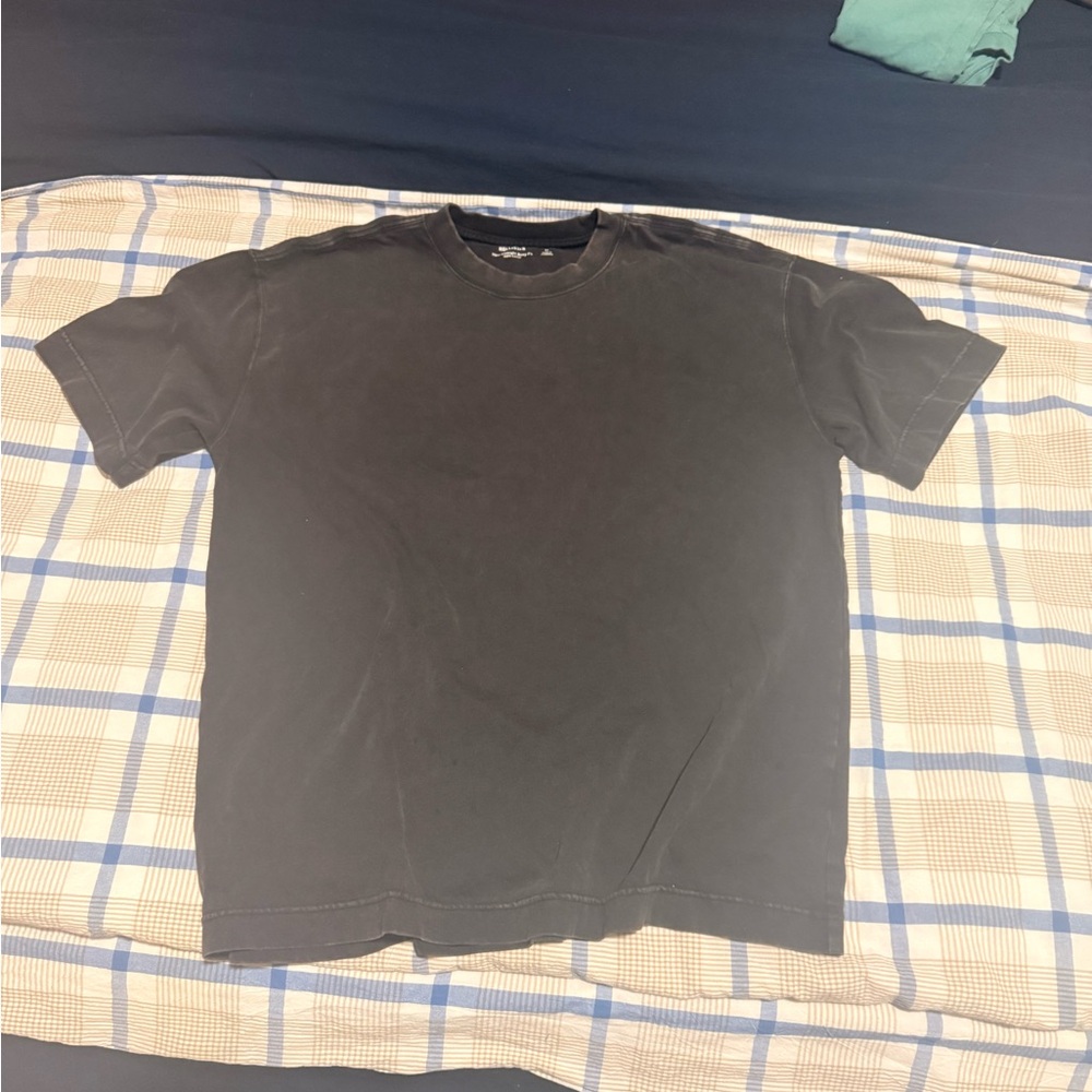 Hollister Men's Charcoal Short Sleeve Tee